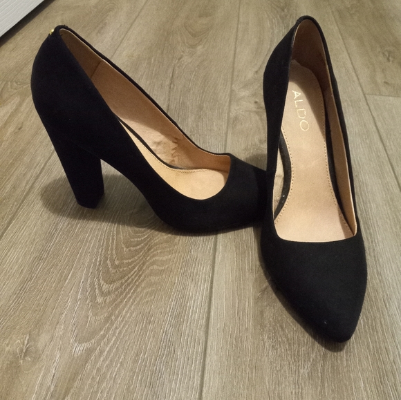 H&M Heels - Picture 2 of 3